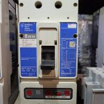 DISJONCTEUR 200A 600V 3P CUTLER-HAMMER CHASSIS SEUL