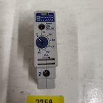 RELAIS A TEMPORISATION (2-60mn) 0.7A  24-240V AC DC