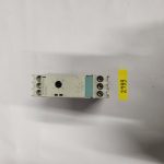 RELAIS A TEMPORISATION ( 0.5-10 sec.) AVEC BORNE A VIS LED