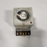 RELAIS A TEMPORISATION 8 BROCHES ( 0-5 min.)