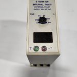 MINUTERIE D'INTERVALLE À DÉMARRAGE EXTERNE, 11 BROCHES, 100-140VAC