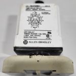 RELAIS A TEMPORISATION 11 BROCHES (1-180 sec.) 120VAC