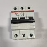 DISJONCTEUR MINIATURE 3P 277/480V 10A