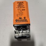 RELAIS D'ALIMENTATION ALTERNATIF 8 BROCHES