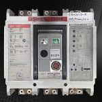 DISJONCTEUR 1200A 600V 3P M/O FIXE SIEMENS 100KA